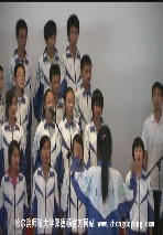 影片:初一8班初赛视频 临沧市一中2009年首届校园合唱节